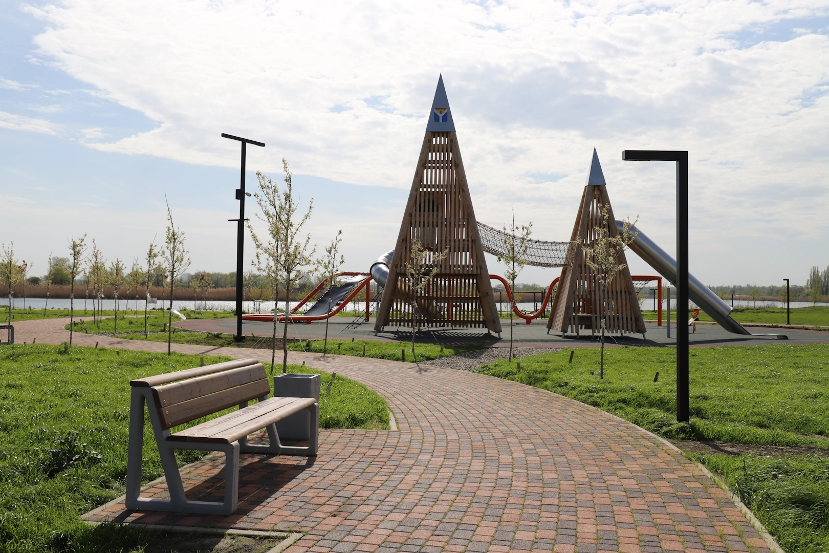 Парковая территория озера Копытце